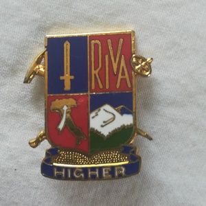 Vintage Riva Italy souvenir pin